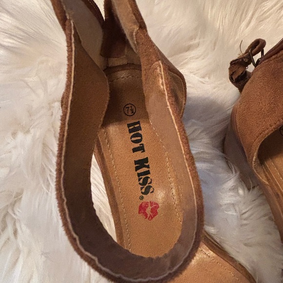 Small heel shoes - Picture 2 of 2